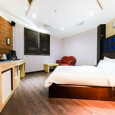 Hotel Rooky แทจ็อน ภายนอก รูปภาพ