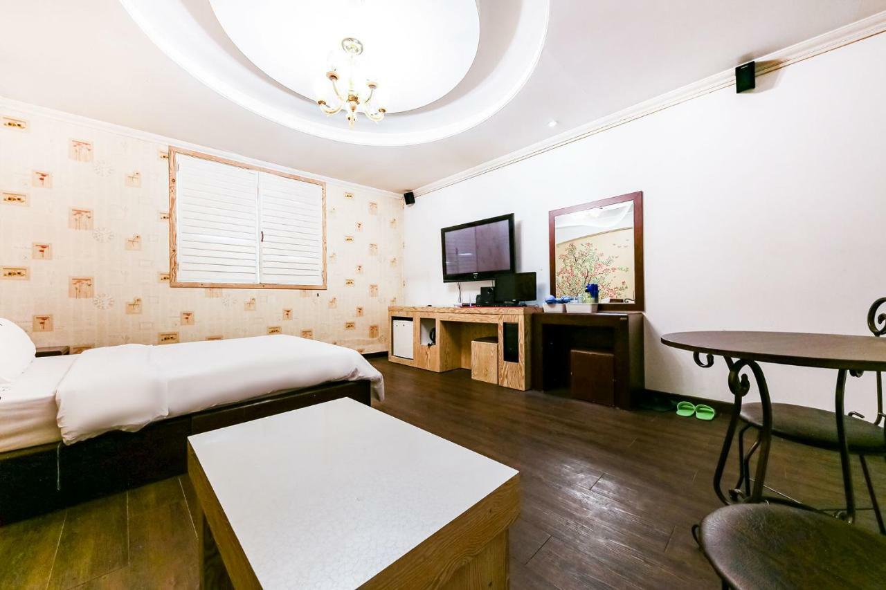 Hotel Rooky แทจ็อน ภายนอก รูปภาพ